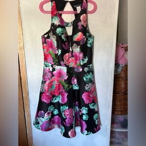 Dear Moon Floral Satin Halter Fit & Flare Party Dress - Size 3 Juniors
